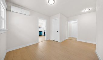 2922 W 73rd St, Los Angeles, CA 90043