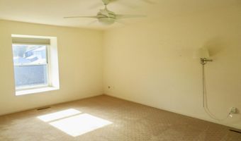 2134 Overlook Ct, Ann Arbor, MI 48103