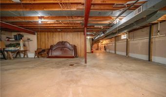 6685 Elwood St, Austintown, OH 44515