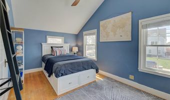 220 Narragansett Ave, Barrington, RI 02806