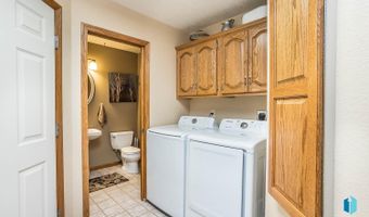 1109 S Parkview Blvd, Brandon, SD 57005
