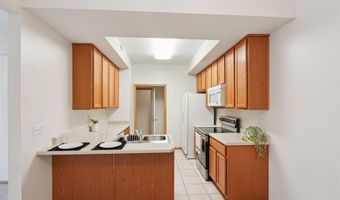 2100 Meadow Chase Ln 607, Des Moines, IA 50320