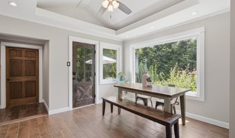 905 N Douglas Ave, Arlington Heights, IL 60004