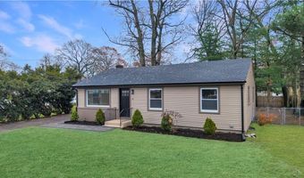 6 Hilton Ave, East Providence, RI 02915