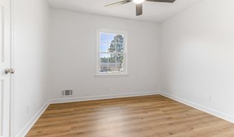 112 Shoally Park Dr, Boiling Springs, SC 29316