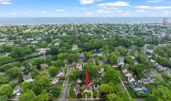 567 Deal Pkwy, Allenhurst, NJ 07711