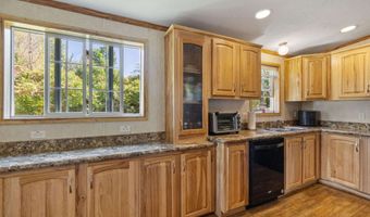 4 Cherry St, Belmont, NH 03220