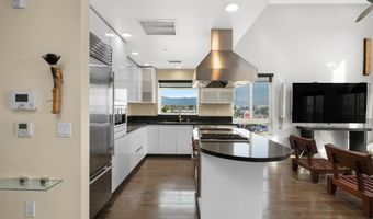 28 N 3RD St, Alhambra, CA 91801