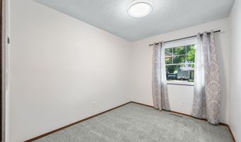 911 N Wirth St, Augusta, KS 67010