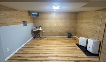 504 14th St NW, Austin, MN 55912