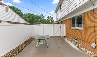 18607 Colonial Ct, Allen Park, MI 48101