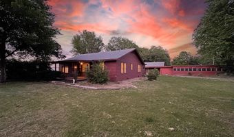 1326 N C St, Arkansas City, KS 67005