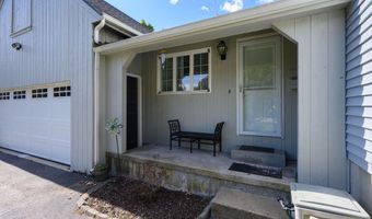 179 Russell Ln, Abington, MA 02351