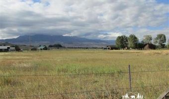 653 Southfork Rd, Cody, WY 82414