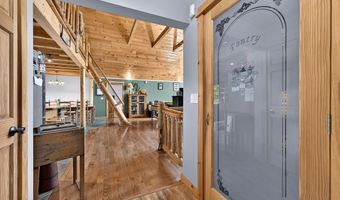 625 Mcgrath Pond Rd, Belgrade, ME 04917