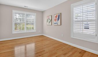 5907 CONWAY Rd, Bethesda, MD 20817