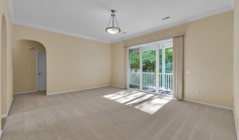 2950 Hunley Dr, Ann Arbor, MI 48105