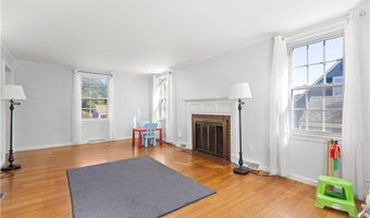 59 Merritt Rd, East Providence, RI 02915