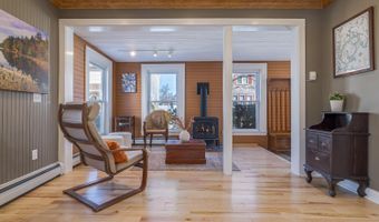 3 Wayman Ln, Bar Harbor, ME 04609