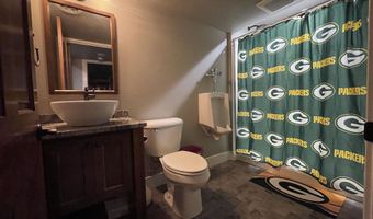 6860 W DESIGN Dr, Appleton, WI 54942