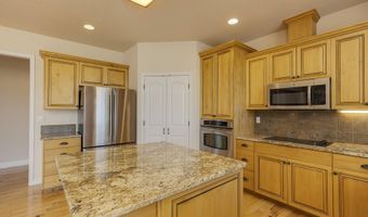 23522 Chaffey Ln, Aurora, OR 97002