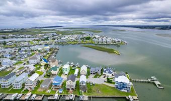 221 Smith St, Atlantic Beach, NC 28512