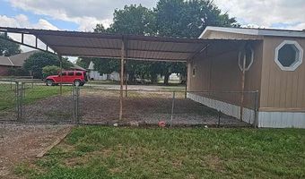 617 E Gregory Ave, Apache, OK 73006