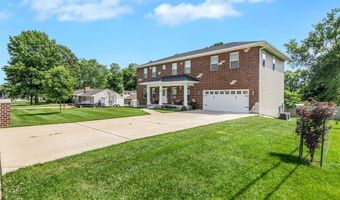 306 Essen Ln, Ballwin, MO 63021