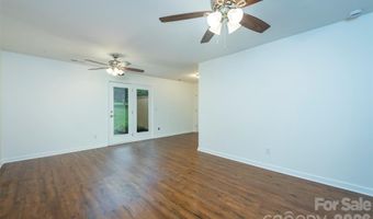 129 Colony Dr, Arden, NC 28704