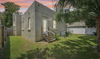 113 SEMINOLE Rd, Atlantic Beach, FL 32233