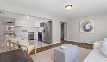 400 Schooner Ave, Jamestown, RI 02835