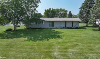 101 Hilltop Dr, Ackley, IA 50601