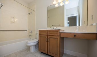 719 Clayton Corners Dr, Ballwin, MO 63011