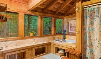 1373 Bridge St, Branchville, SC 29432