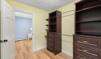 25 Willow Dr, Hopkinton, RI 02832