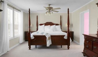 274 Rae Ln, Bonneau, SC 29431