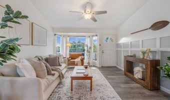 594 Mananai Pl 21T, Honolulu, HI 96818