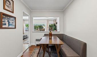 24 Westlyn Ct, Albany, NY 12203