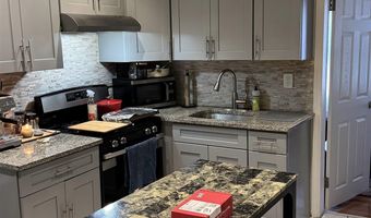 40 WILLOW St, Bayonne, NJ 07002