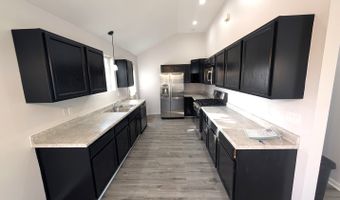 39477 N Hickory Ave, Antioch, IL 60002