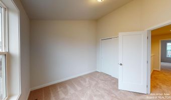 2708 S Spurway Dr, Ann Arbor, MI 48105