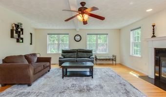 17 Keneson St, Billerica, MA 01821