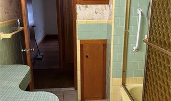12 Oakland Ave, Johnston, RI 02919
