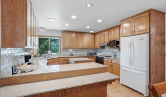 45241 Dillon Dr, Ahwahnee, CA 93601