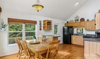 311 Jacks Knob Rd, Barnardsville, NC 28709