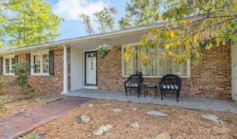 1 Glen Cove Rd, Arden, NC 28704