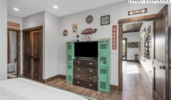 706 Silver Springs Rd, Banner Elk, NC 28604