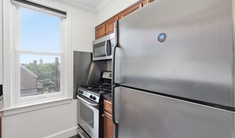 906 S WASHINGTON St S 307, Alexandria, VA 22314