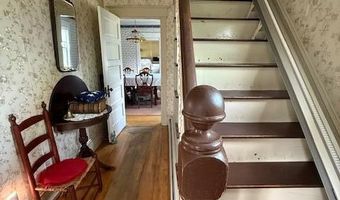 10 Palm St, Baileyville, ME 04694