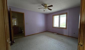 5023 W Lake Mary Dr SW, Alexandria, MN 56308